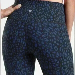 Athleta Salutation Print 7/8 Tight/Dot Leopard  Enchanted Blue/size S